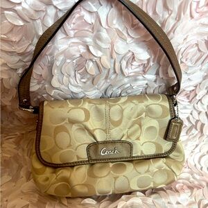 Vintage Coach - small shoulder bag